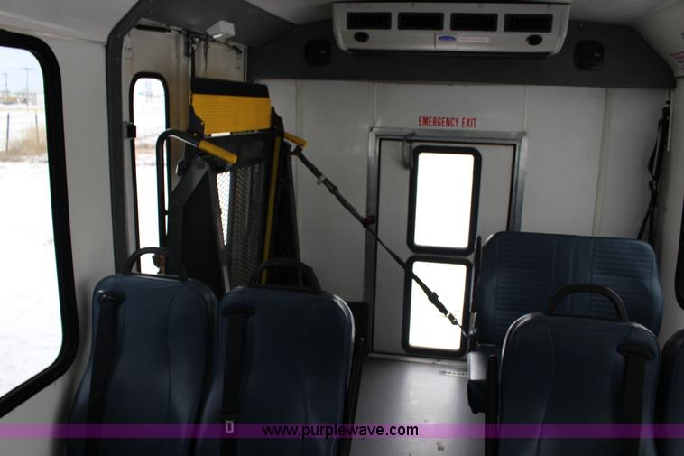 image for item L6711 2008 Ford E350 Super Duty Eldorado Aerotech transit vehicle