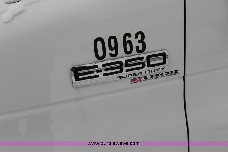 image for item L6711 2008 Ford E350 Super Duty Eldorado Aerotech transit vehicle