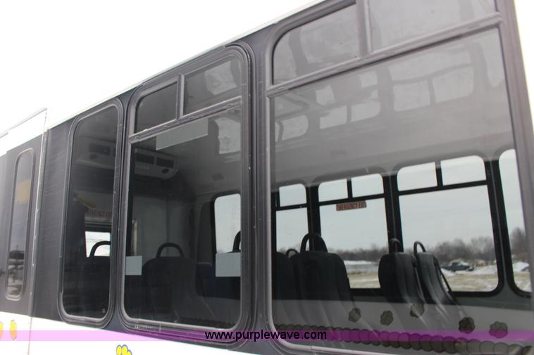 image for item L6711 2008 Ford E350 Super Duty Eldorado Aerotech transit vehicle