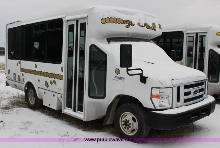 image for item L6712 2008 Ford E350 Super Duty Eldorado Aerotech transit vehicle