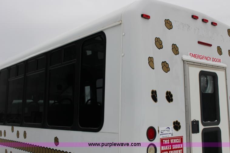 image for item L6712 2008 Ford E350 Super Duty Eldorado Aerotech transit vehicle