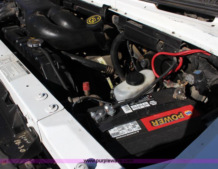 image for item L6740 1995 Ford Club Wagon XLT Super van