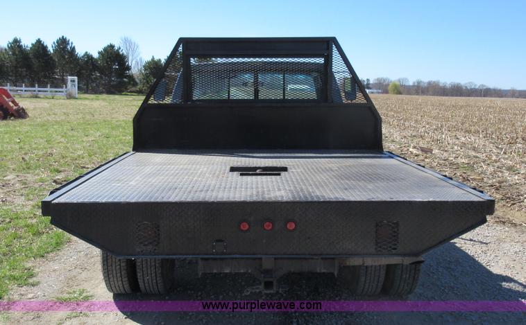 image for item Z9261 1991 Ford F350 Crew Cab flatbed pickup truck