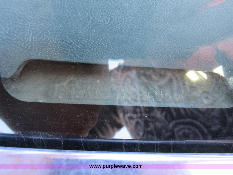 image for item Z9261 1991 Ford F350 Crew Cab flatbed pickup truck