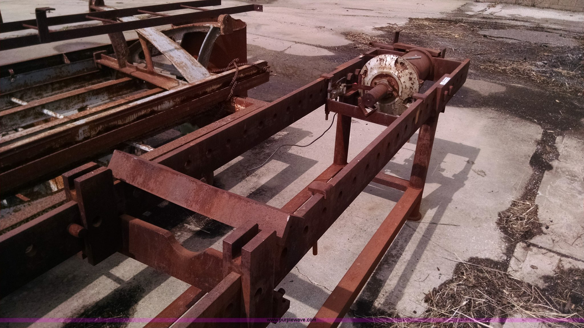 Hydraulic cylinder rebuild table in Lexington, MO Item AX9455 sold