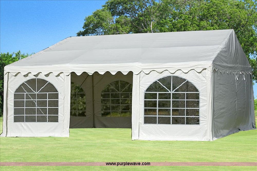 Commercial/Rental Grade PVC 20 x 20 tent in Bloomington, MN Item