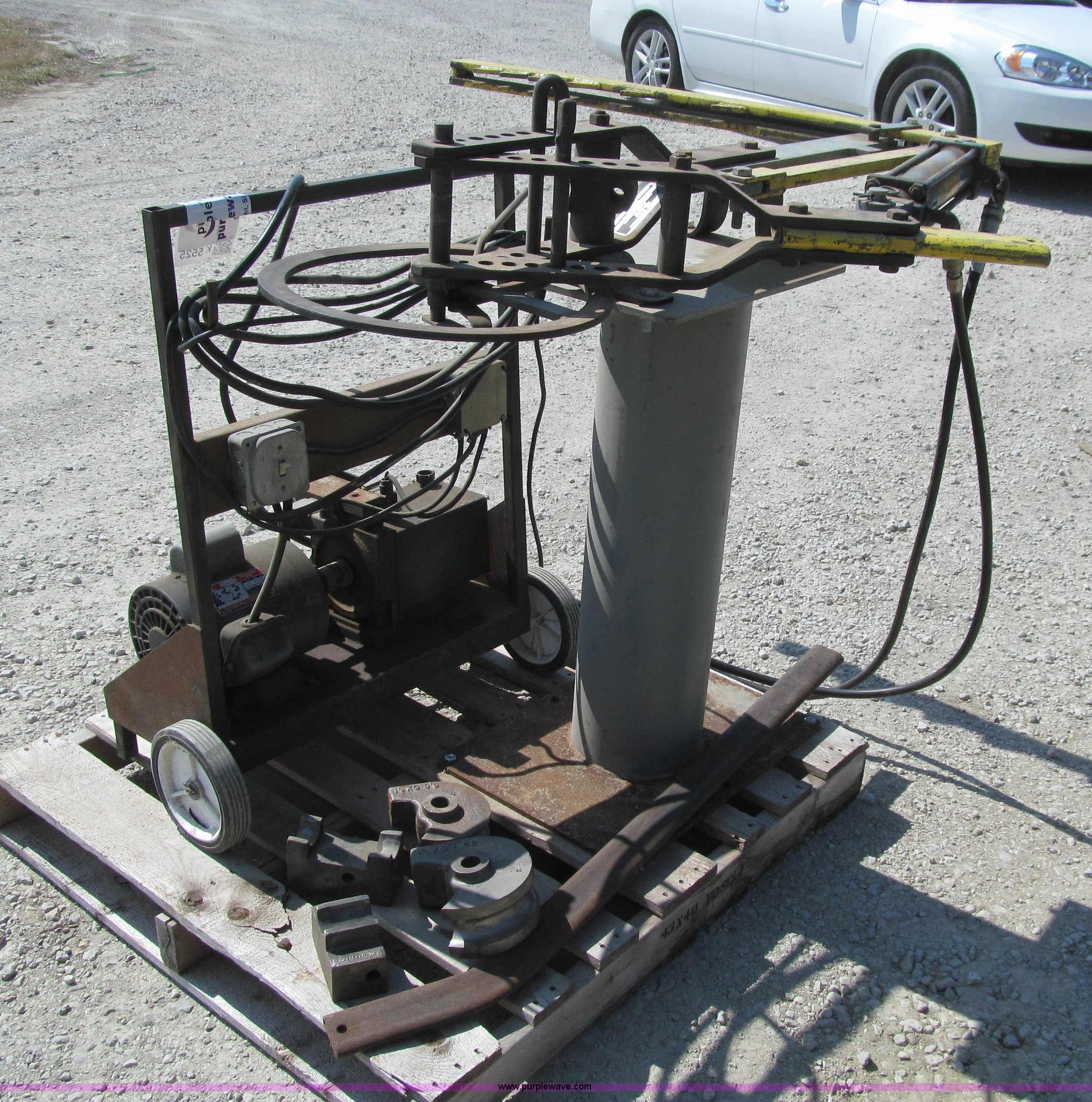 Hossfeld universal iron bender in Mt. Ayr, IA Item K5525 sold