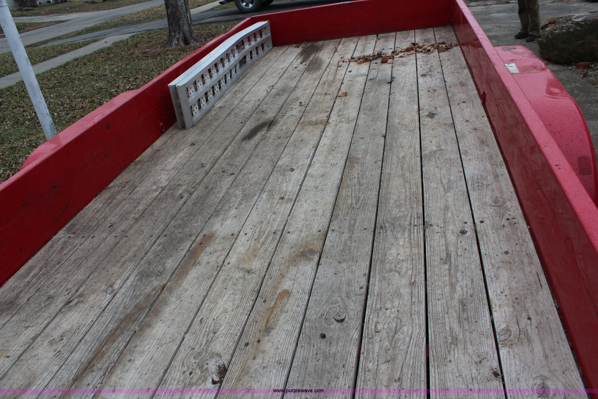 2012 Red Oak trailer in Baldwin City, KS Item K8966 sold Purple Wave