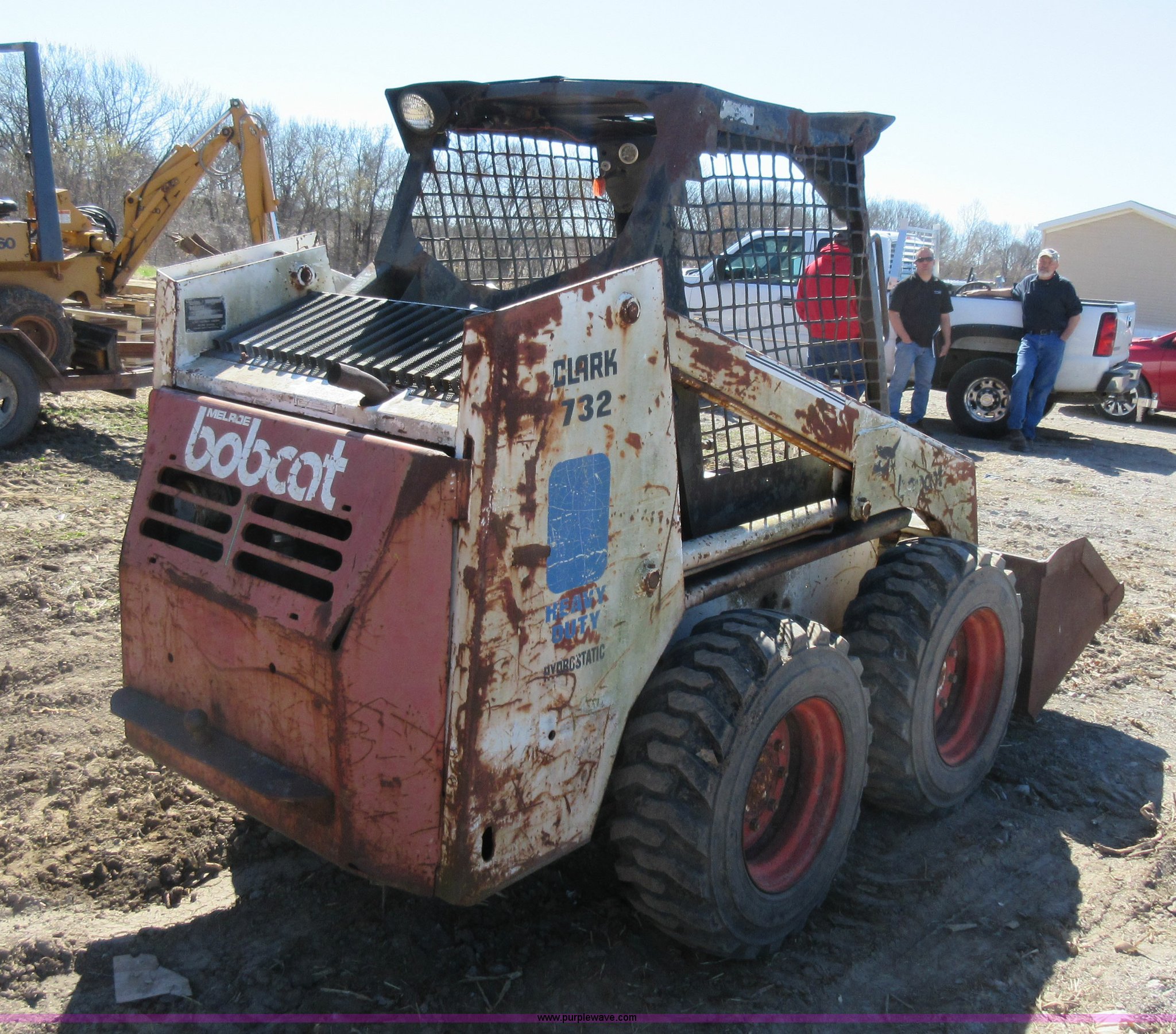 1979 Bobcat 732 skid steer in Sibley, MO Item Z9260 sold Purple Wave