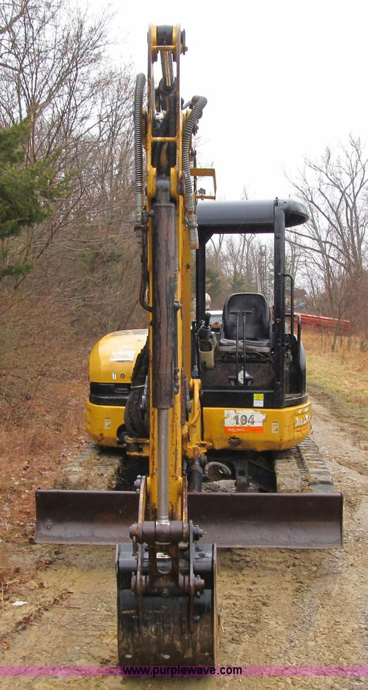 image for item F8985 2003 Caterpillar 304CR compact excavator
