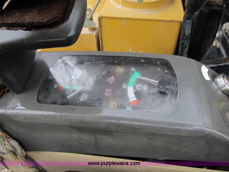 image for item F8985 2003 Caterpillar 304CR compact excavator