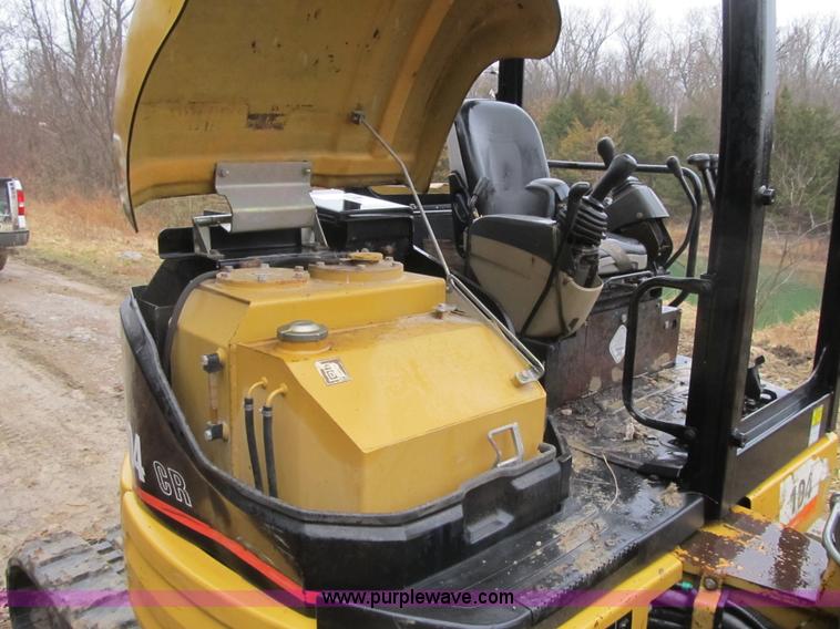 image for item F8985 2003 Caterpillar 304CR compact excavator