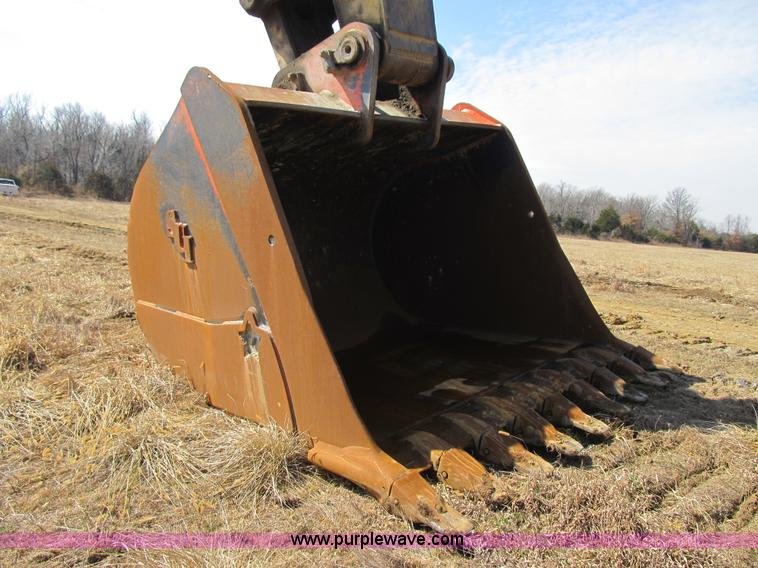 image for item F8988 SUI heavy duty excavator bucket