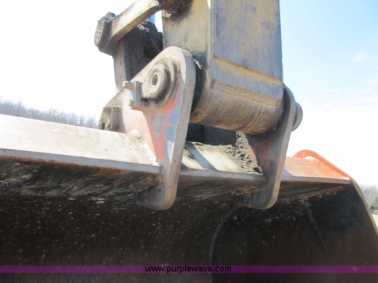 image for item F8988 SUI heavy duty excavator bucket