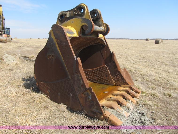 image for item F8989 Welco heavy duty excavator bucket