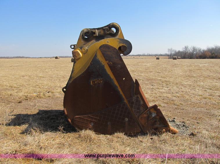 image for item F8989 Welco heavy duty excavator bucket