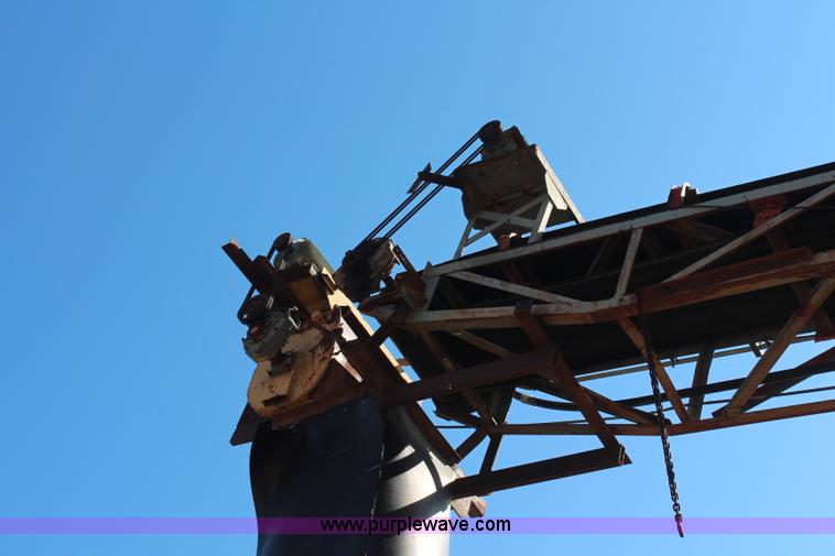 image for item I5091 Stacking conveyor