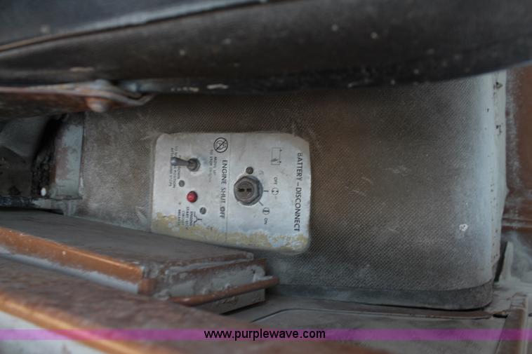 image for item K6756 1984 Caterpillar 777 haul truck