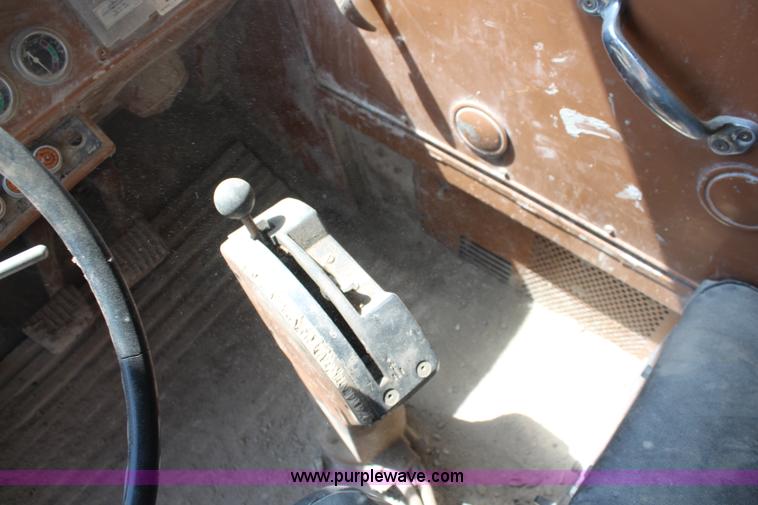 image for item K6756 1984 Caterpillar 777 haul truck