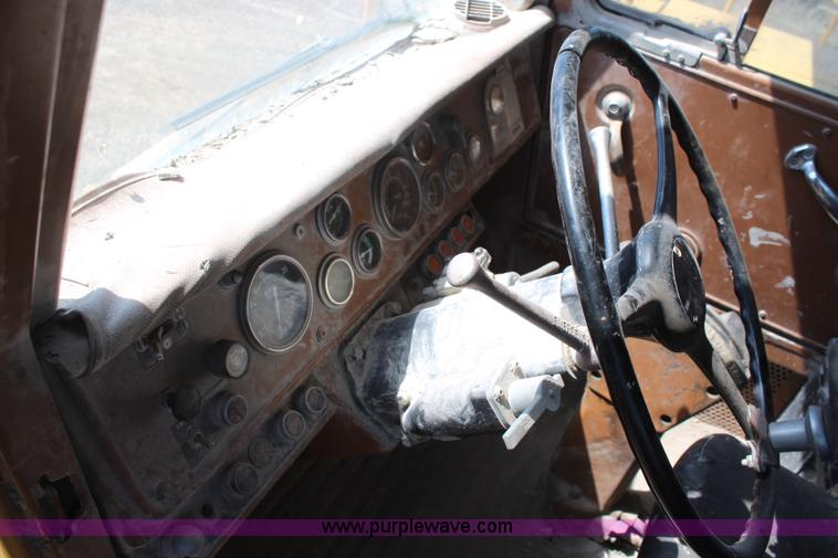 image for item K6756 1984 Caterpillar 777 haul truck