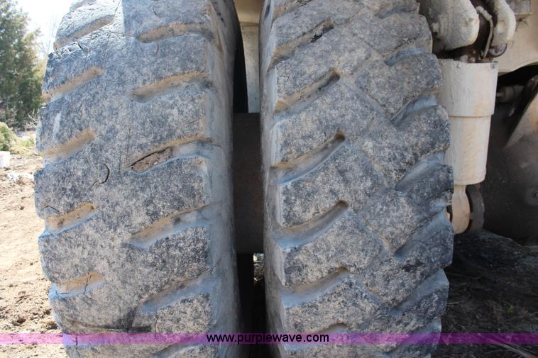 image for item K6756 1984 Caterpillar 777 haul truck