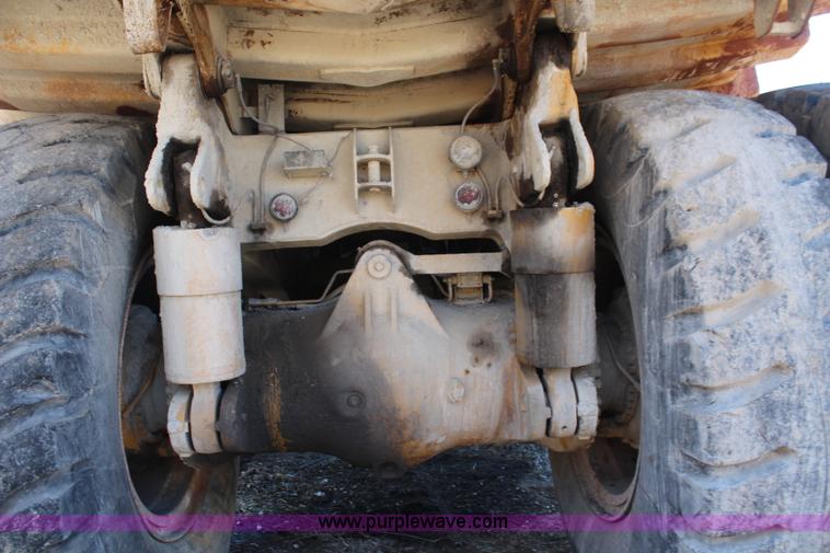 image for item K6756 1984 Caterpillar 777 haul truck