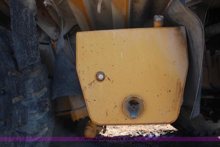 image for item K6756 1984 Caterpillar 777 haul truck