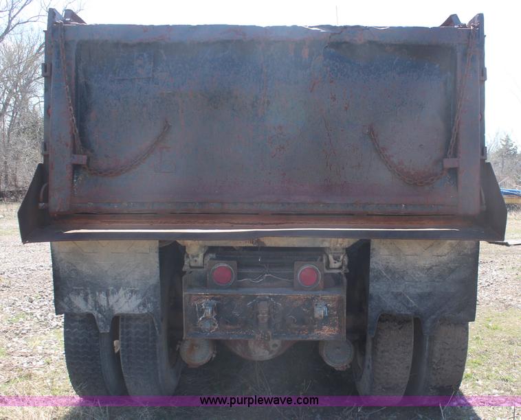 image for item K6757 1980 Peterbilt 359 dump truck