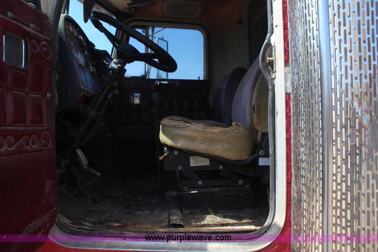 image for item K6757 1980 Peterbilt 359 dump truck