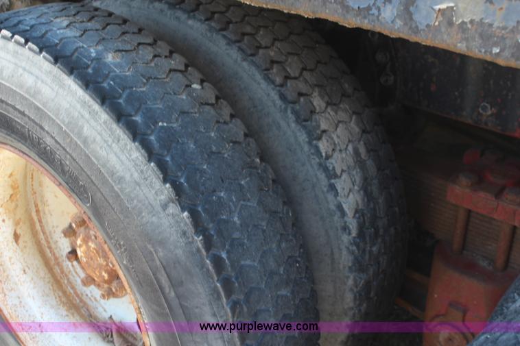 image for item K6757 1980 Peterbilt 359 dump truck