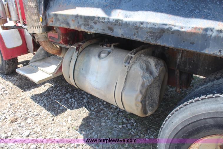 image for item K6757 1980 Peterbilt 359 dump truck