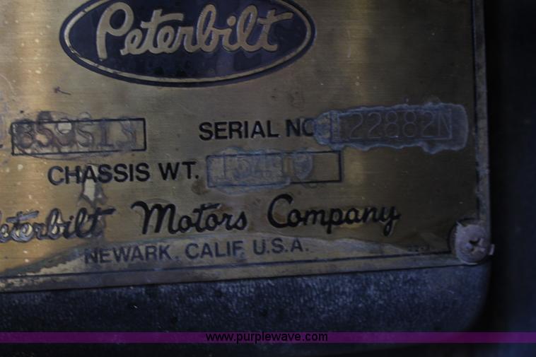 image for item K6757 1980 Peterbilt 359 dump truck