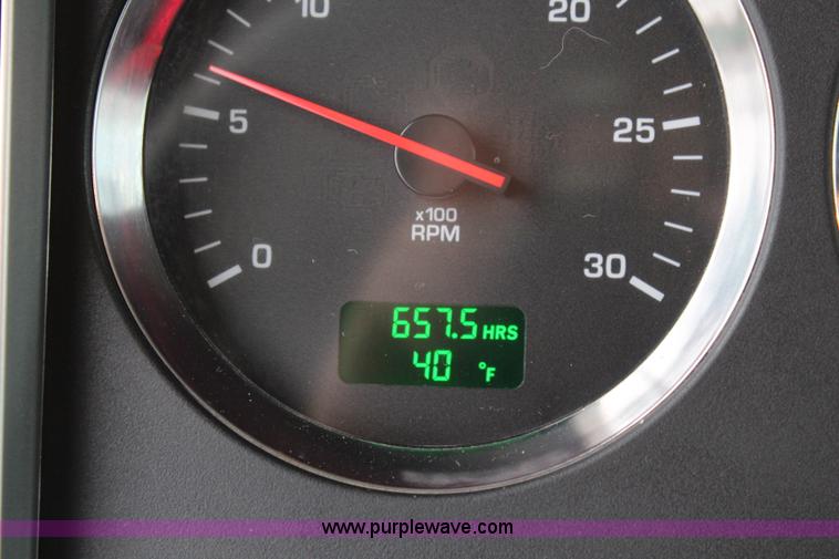 image for item K7027 2010 Kenworth W900 semi truck