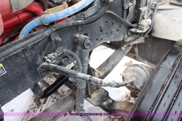 image for item K7027 2010 Kenworth W900 semi truck