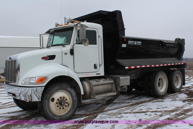 image for item K7028 2008 Peterbilt 340 dump truck