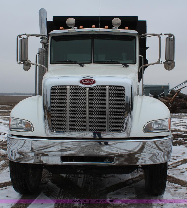 image for item K7028 2008 Peterbilt 340 dump truck