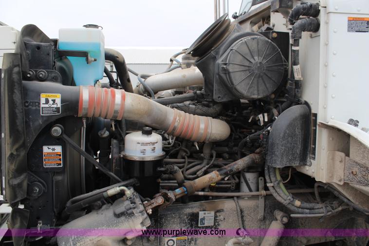 image for item K7028 2008 Peterbilt 340 dump truck