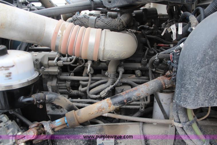 image for item K7028 2008 Peterbilt 340 dump truck