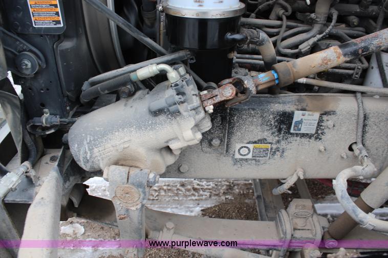 image for item K7028 2008 Peterbilt 340 dump truck