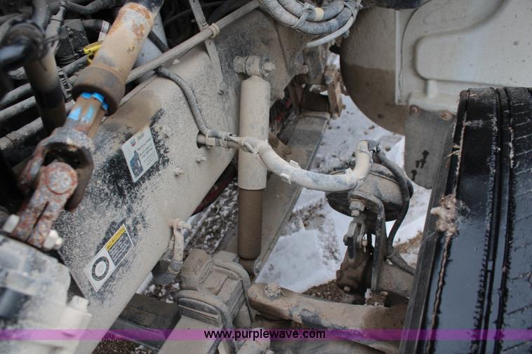 image for item K7028 2008 Peterbilt 340 dump truck