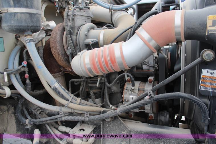 image for item K7028 2008 Peterbilt 340 dump truck