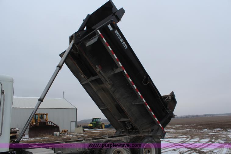 image for item K7028 2008 Peterbilt 340 dump truck