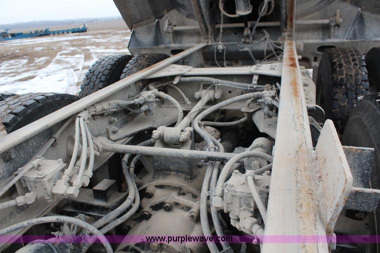 image for item K7028 2008 Peterbilt 340 dump truck