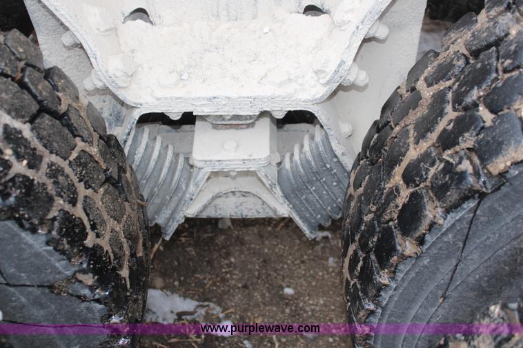 image for item K7028 2008 Peterbilt 340 dump truck