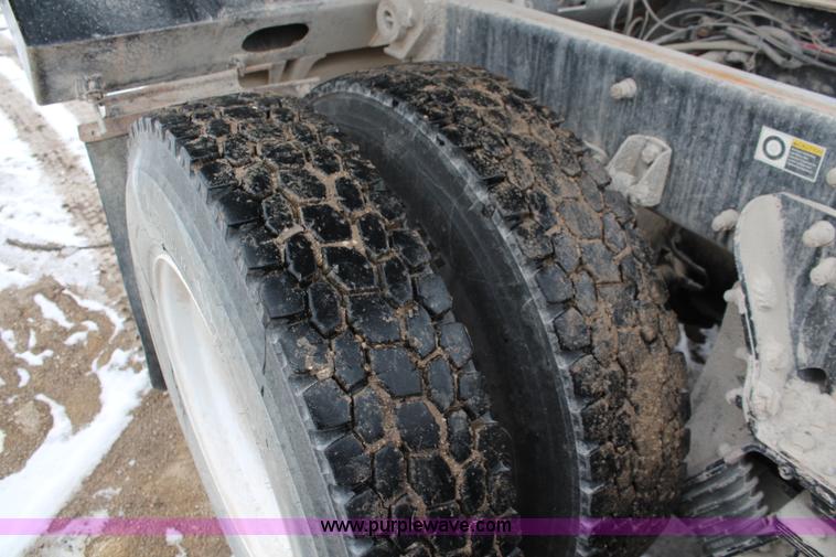 image for item K7028 2008 Peterbilt 340 dump truck