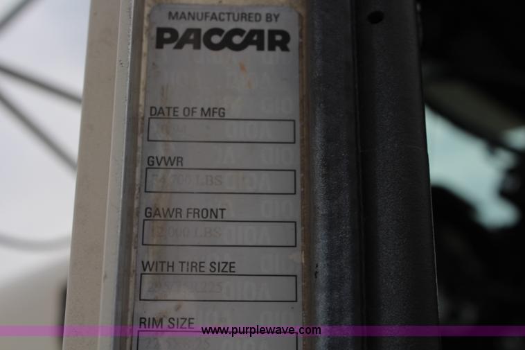 image for item K7097 1995 Kenworth T800 semi truck