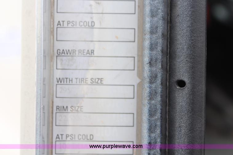 image for item K7097 1995 Kenworth T800 semi truck