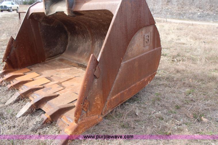 image for item K7100 1993 Caterpillar 375 excavator