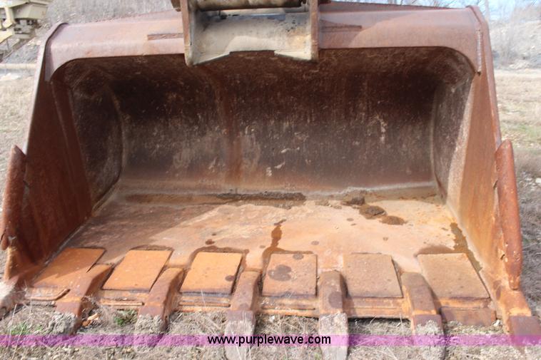 image for item K7100 1993 Caterpillar 375 excavator