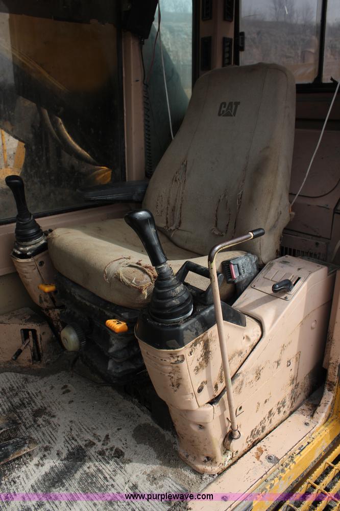 image for item K7100 1993 Caterpillar 375 excavator